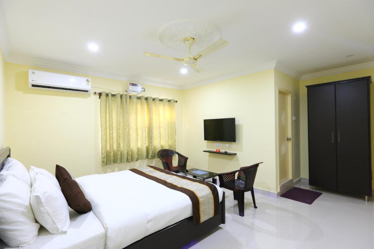 Saibala Transit Hotel Chennai Exterior foto