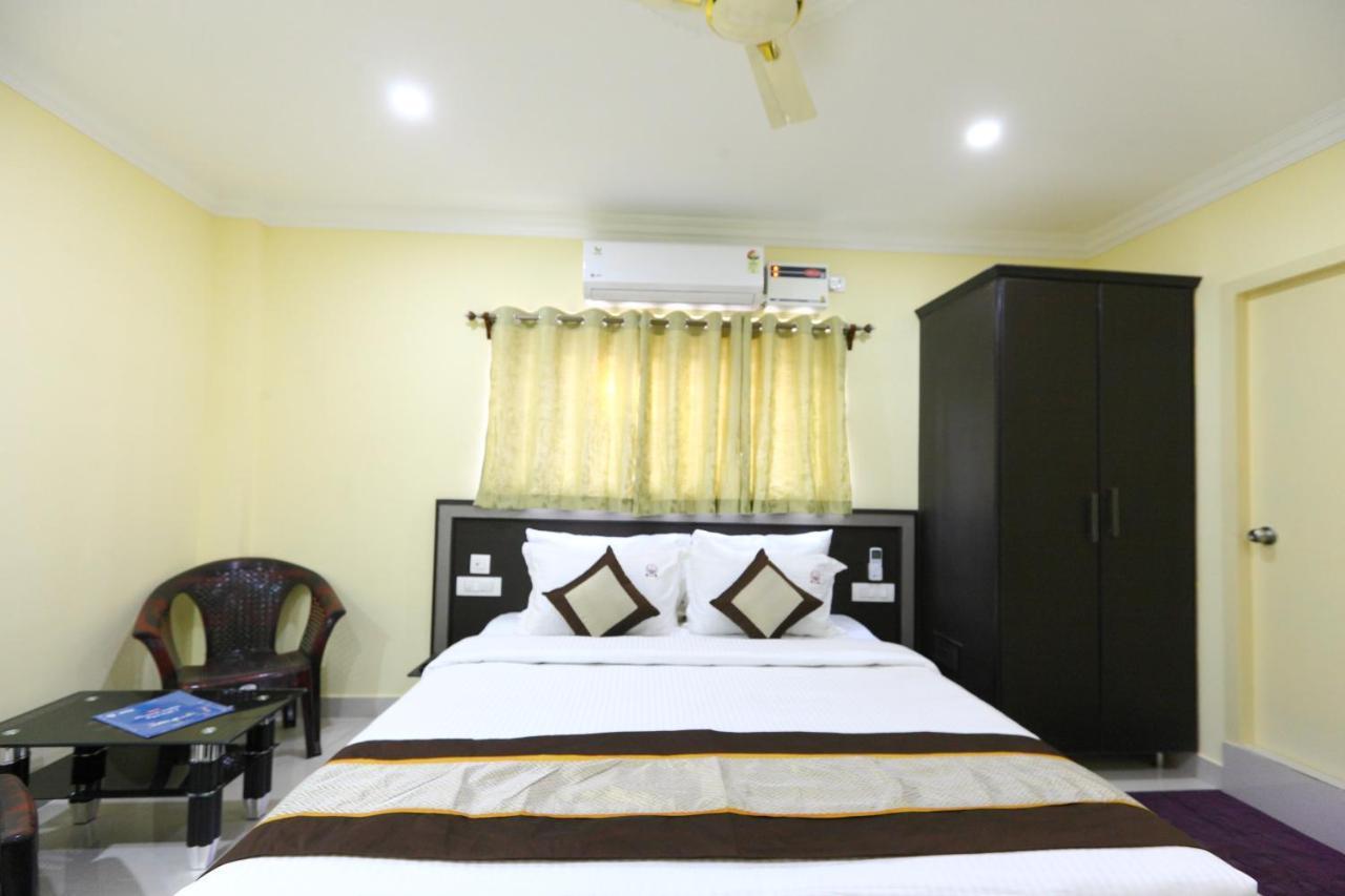 Saibala Transit Hotel Chennai Exterior foto